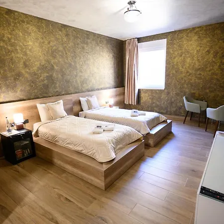 Monogramlux Inn