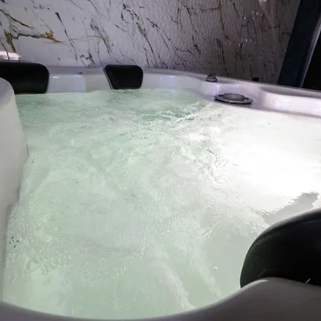 Monogramlux * Indija